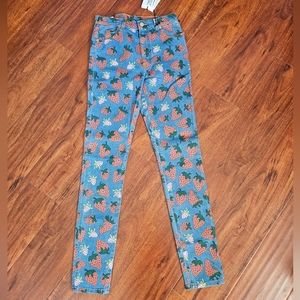 $1,800 NEW ! NWT GUCCI Strawberry Print Denim Skinny Jeans Size 25